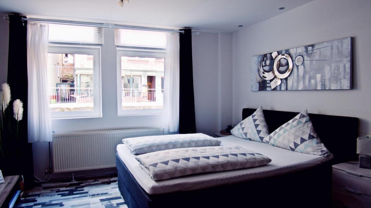 Moderne Wohnung Schwarzwald - In Bester Lage Direkt Am Fluss Bad Wildbad Exterior photo